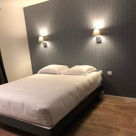 La Cle Des Champs Hotel Le Teilleul ภายนอก รูปภาพ