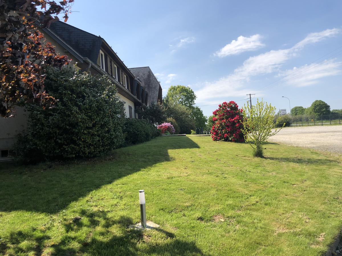 La Cle Des Champs Hotel Le Teilleul ภายนอก รูปภาพ