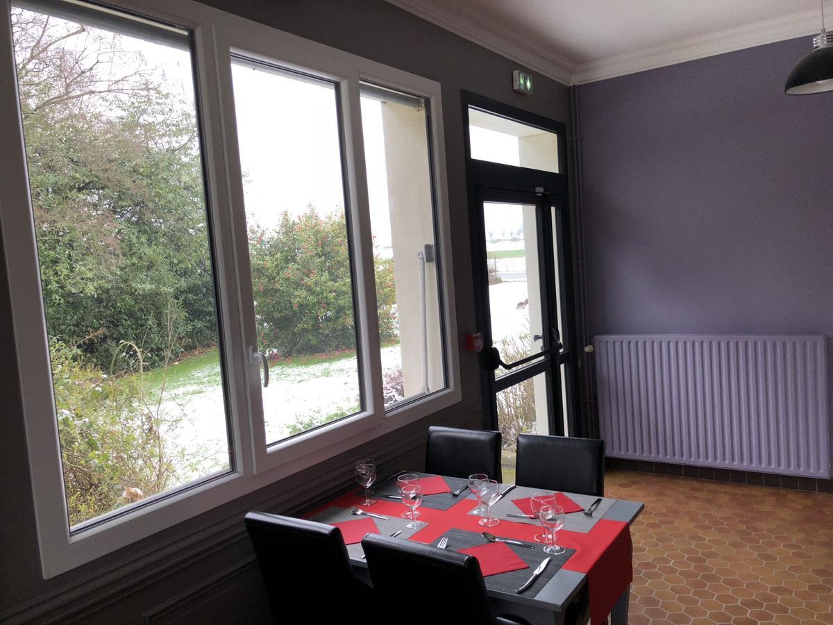 La Cle Des Champs Hotel Le Teilleul ภายนอก รูปภาพ